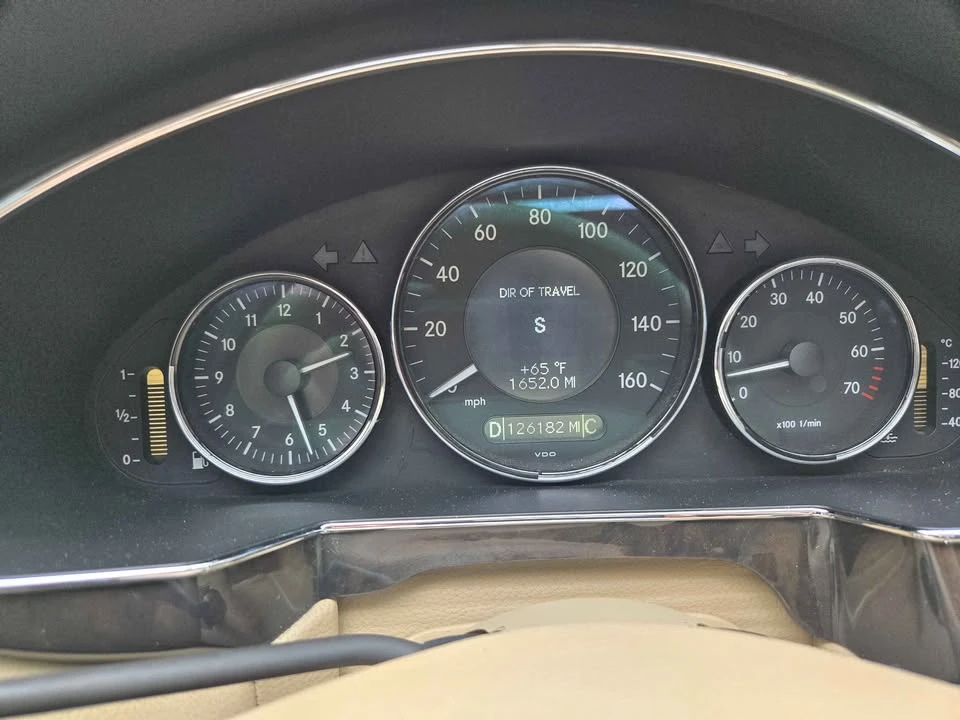 2008 Mercedes-Benz C219 CLS-Class - Image 5 of 10