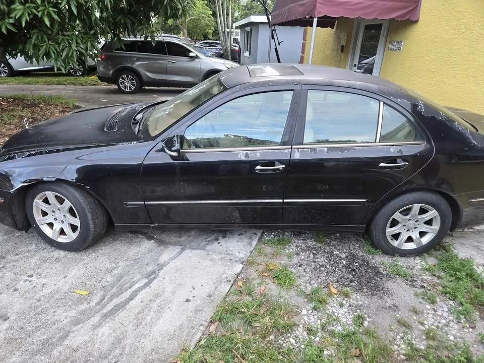 2008 Mercedes-Benz W211 E-Class - Image 2 of 2