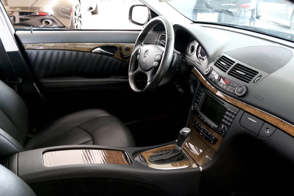 2008 Mercedes-Benz W211 E-Class - Image 7 of 9