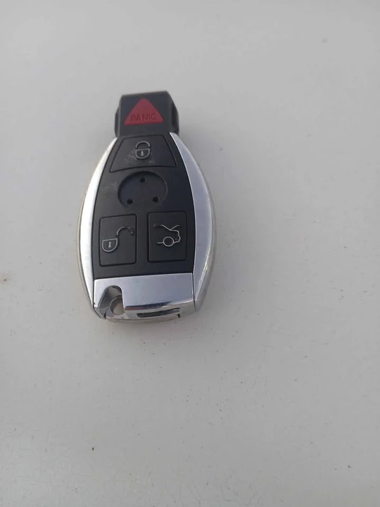 2008 Mercedes-Benz W211 E-Class - Image 14 of 14