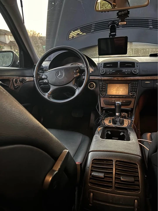 2008 Mercedes-Benz W211 E-Class - Image 2 of 5