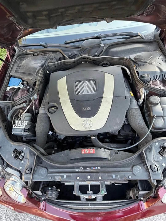 2008 Mercedes-Benz W211 E-Class - Image 11 of 12