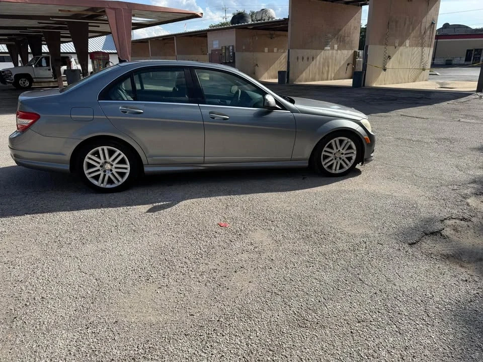 2008 Mercedes-Benz W204 C-Class - Image 9 of 12