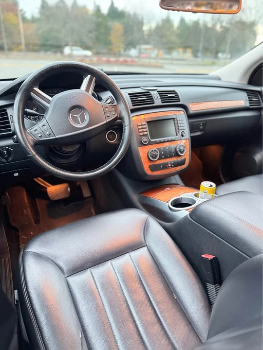 2008 Mercedes-Benz W251 R-Class - Image 11 of 18