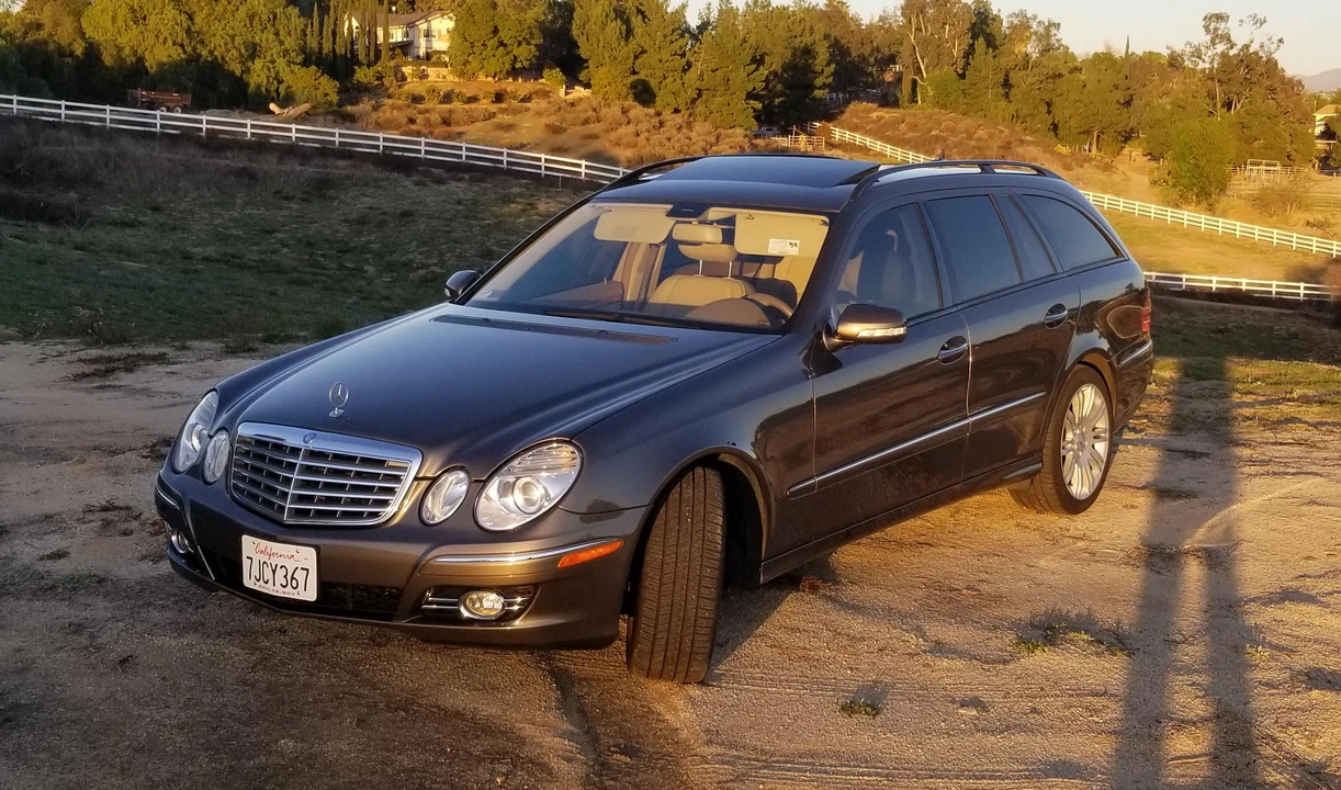 2008 Mercedes-Benz W211 E-Class - Image 2 of 31