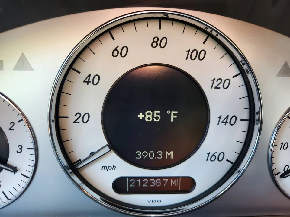 2008 Mercedes-Benz W211 E-Class - Image 13 of 14