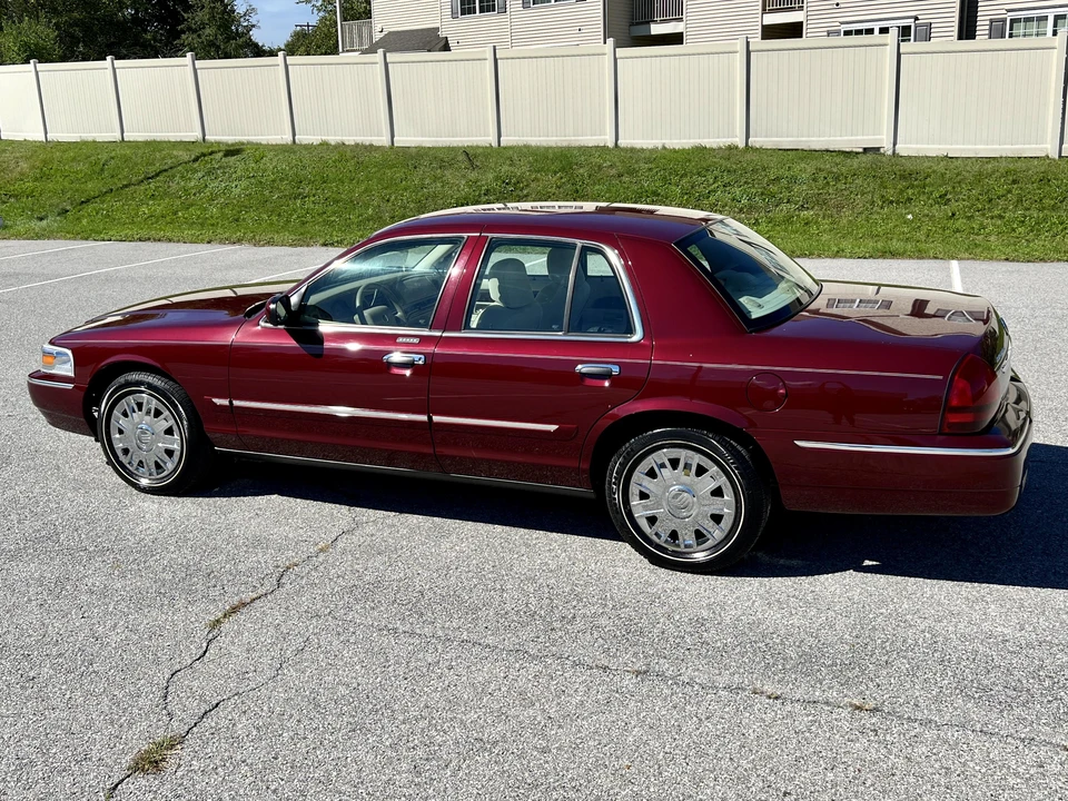 2008 Mercury Grand Marquis - Image 20 of 31