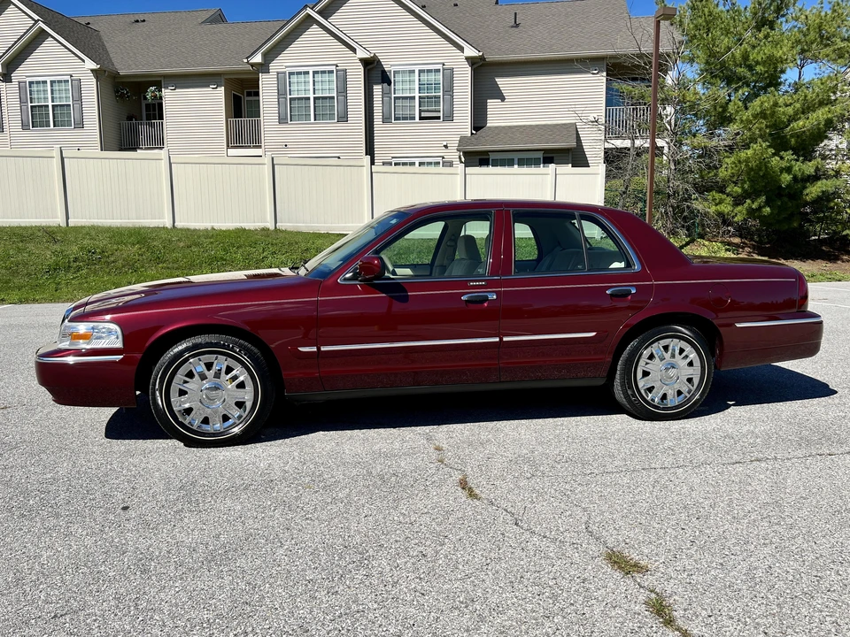 2008 Mercury Grand Marquis - Image 14 of 31