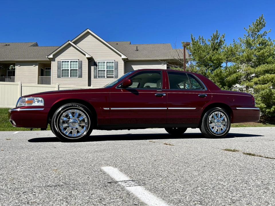 2008 Mercury Grand Marquis - Image 13 of 31