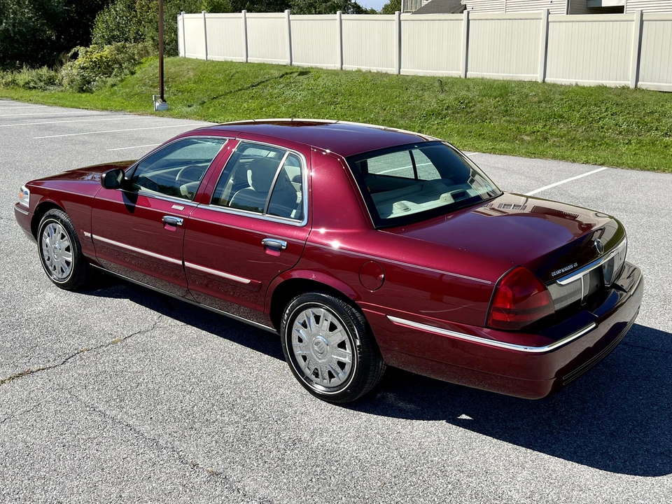 2008 Mercury Grand Marquis - Image 23 of 31