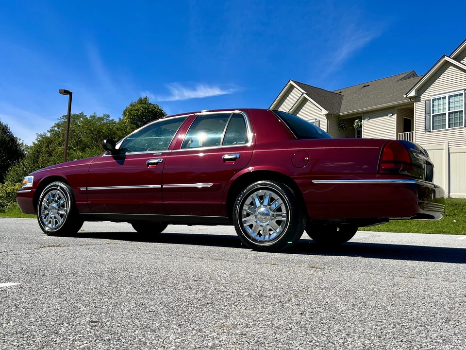 2008 Mercury Grand Marquis - Image 21 of 31