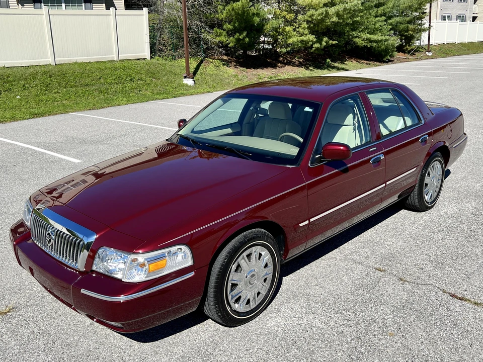 2008 Mercury Grand Marquis - Image 10 of 31