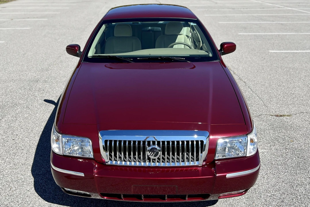 2008 Mercury Grand Marquis - Image 2 of 31