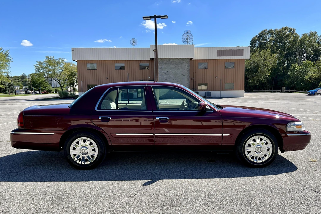 2008 Mercury Grand Marquis - Image 3 of 31