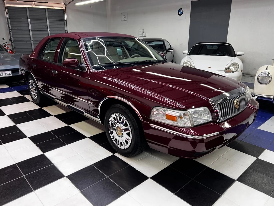 2008 Mercury Grand Marquis - Image 11 of 31