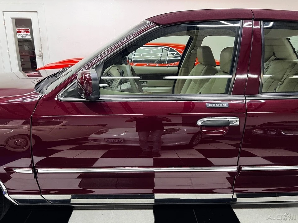 2008 Mercury Grand Marquis - Image 17 of 24