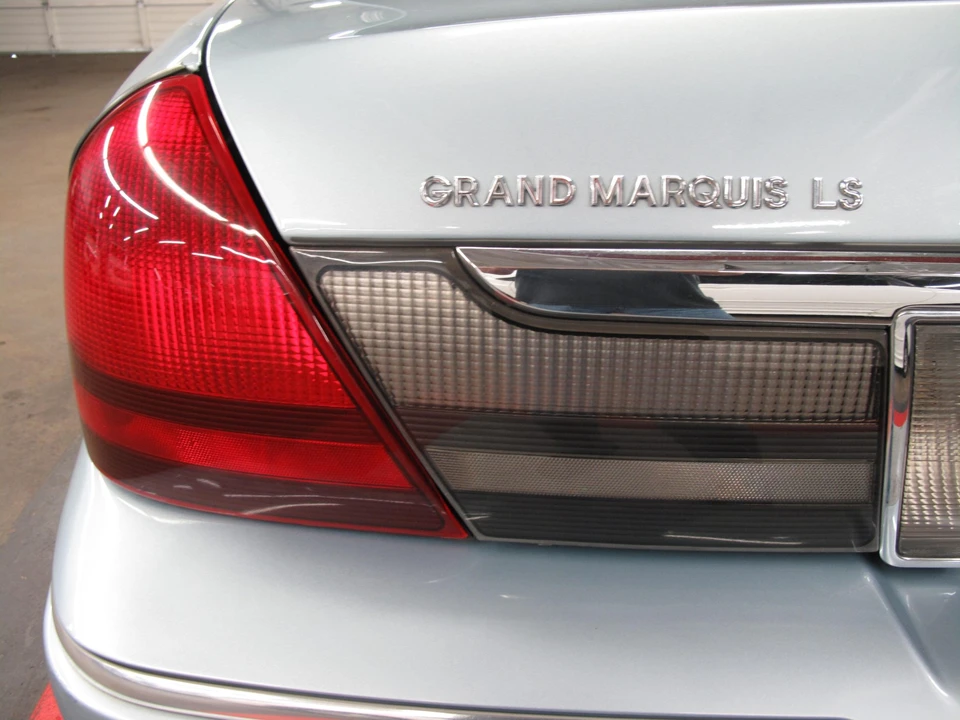 2008 Mercury Grand Marquis - Image 25 of 31