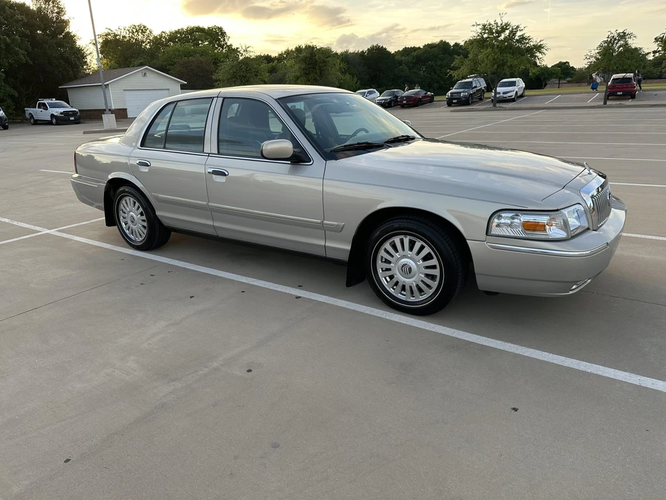 2008 Mercury Grand Marquis - Image 3 of 31
