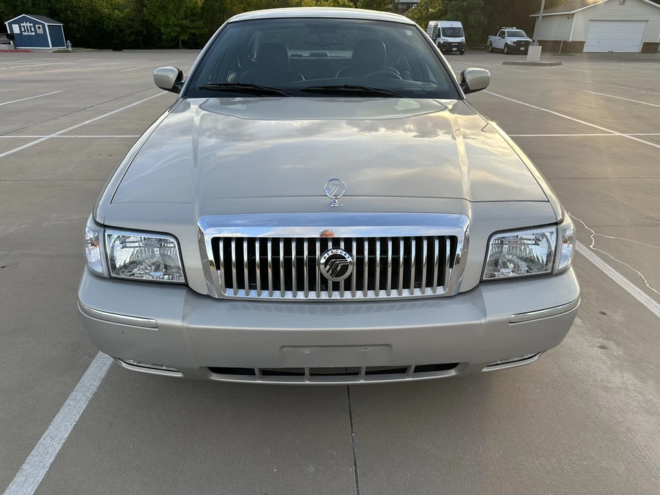 2008 Mercury Grand Marquis - Image 11 of 31