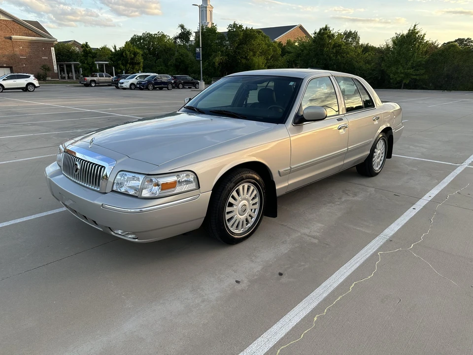 2008 Mercury Grand Marquis - Image 17 of 31