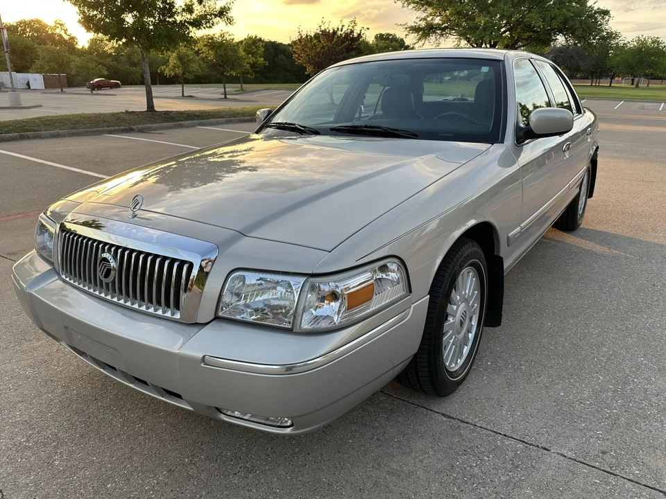 2008 Mercury Grand Marquis - Image 14 of 31