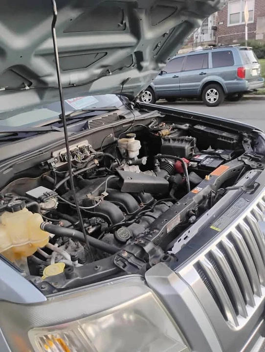 2008 Mercury Mariner - Image 2 of 11