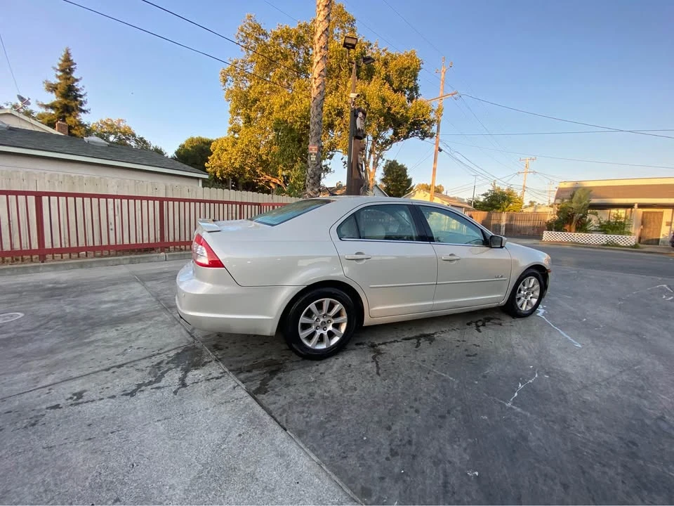 2008 Mercury - Image 2 of 6