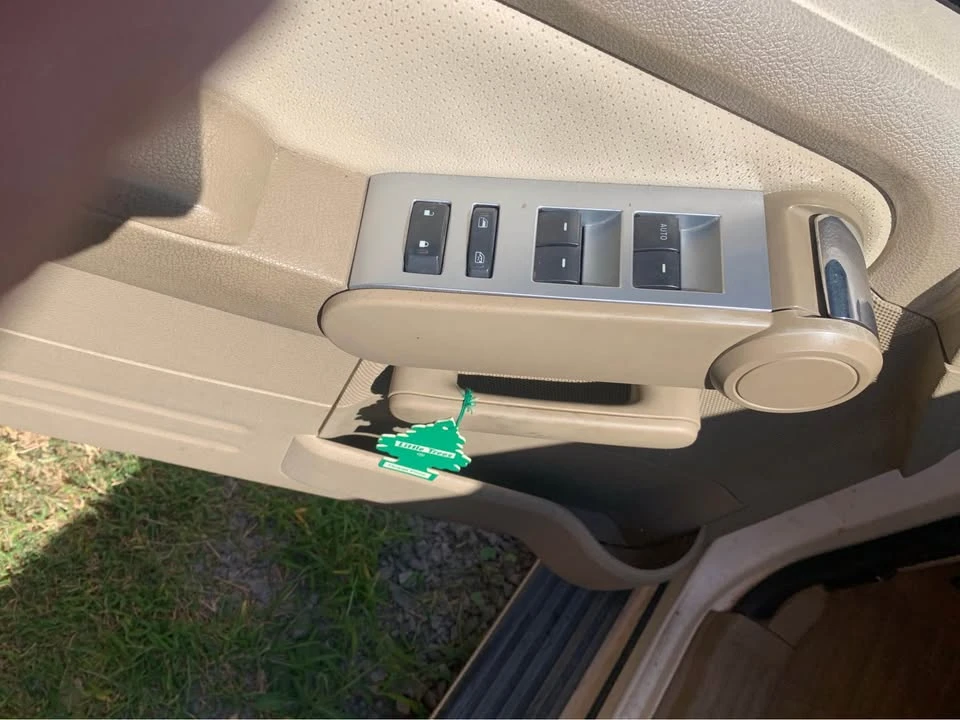 2008 Mercury - Image 3 of 9
