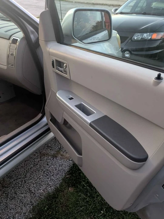 2008 Mercury Mariner - Image 9 of 20