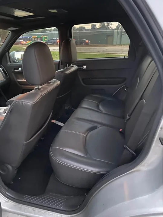 2008 Mercury Mariner - Image 10 of 12