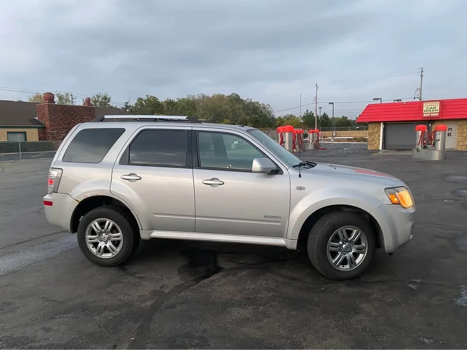 2008 Mercury Mariner - Image 2 of 12