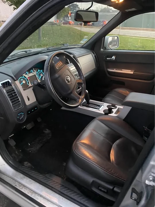 2008 Mercury Mariner - Image 9 of 12