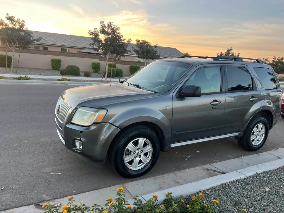 2008 Mercury Mariner - Image 2 of 10