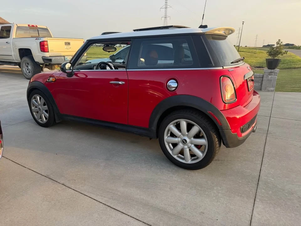 2008 Mini Mini 2nd Gen - Image 2 of 10