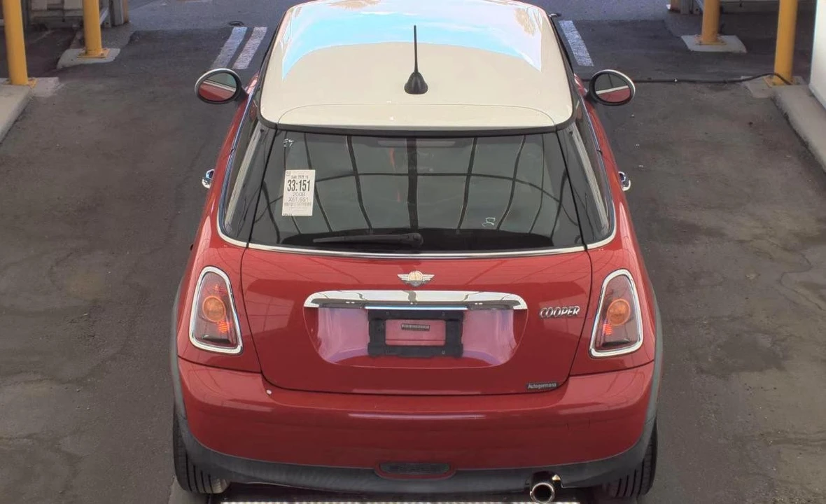 2008 Mini Mini 2nd Gen - Image 5 of 12