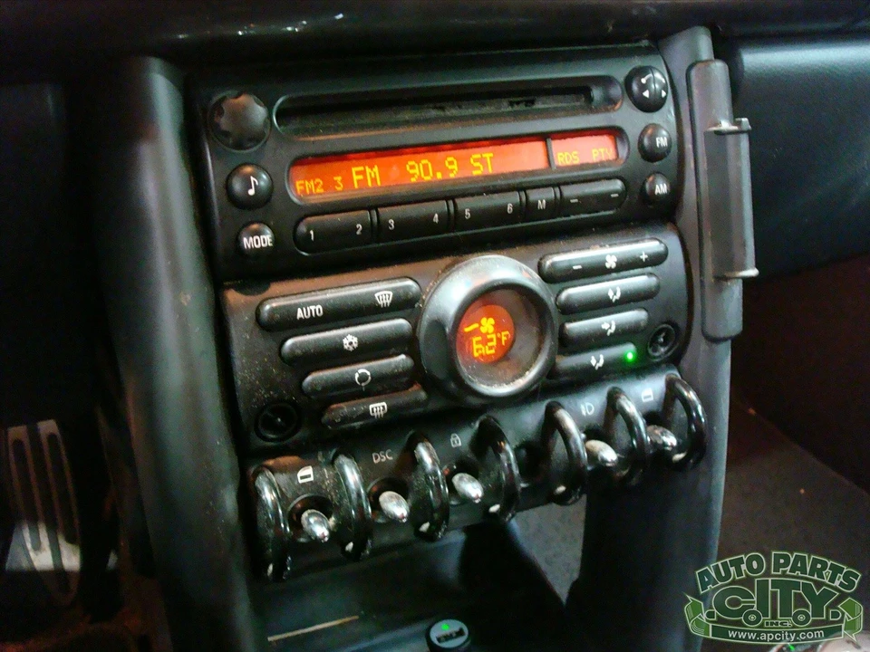 2008 Mini Mini 1st Gen - Image 17 of 20