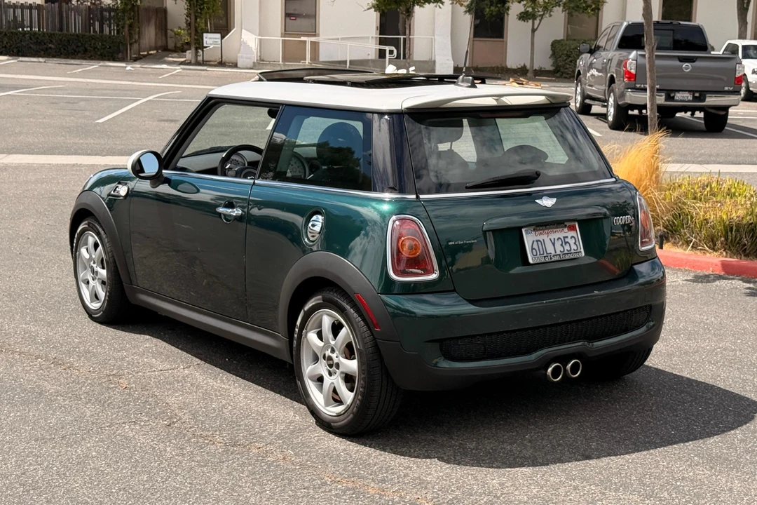 2008 Mini Mini 2nd Gen - Image 4 of 31