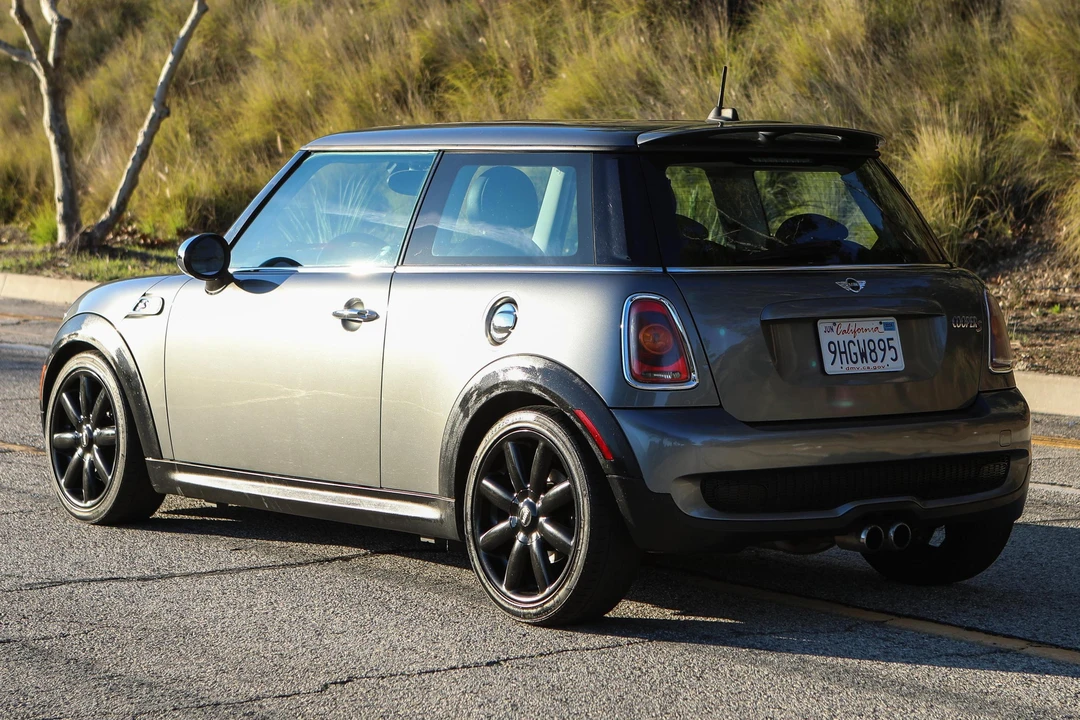 2008 Mini Mini 2nd Gen - Image 4 of 10
