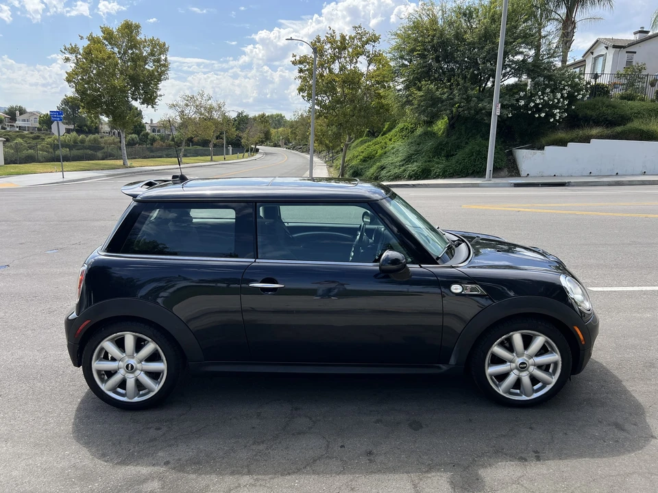 2008 Mini Mini 2nd Gen - Image 17 of 31