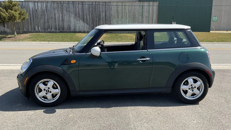 2008 Mini Mini 2nd Gen - Image 2 of 9