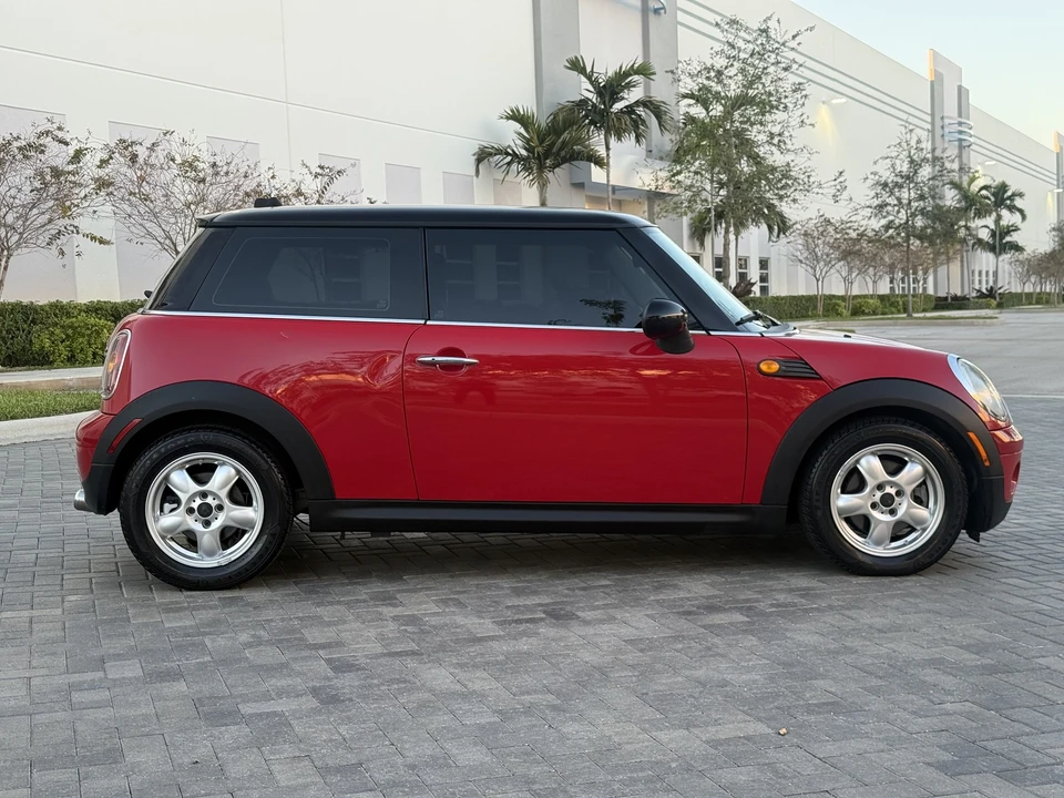 2008 Mini Mini 2nd Gen - Image 9 of 21