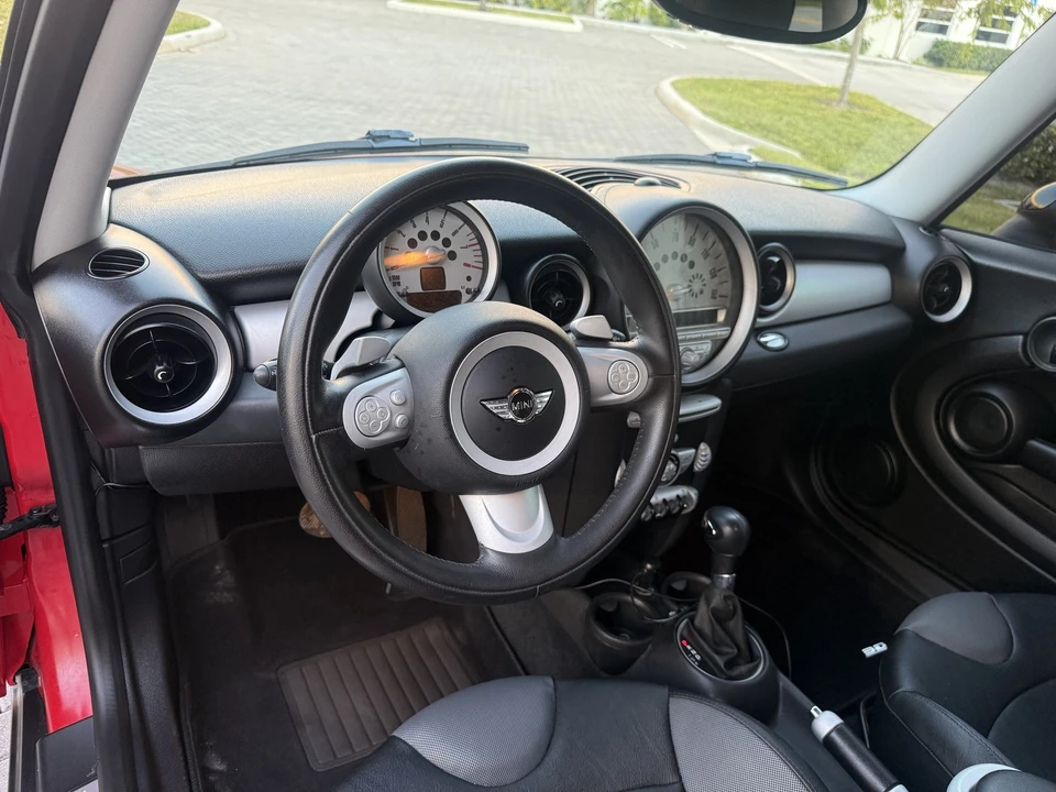 2008 Mini Mini 2nd Gen - Image 12 of 21