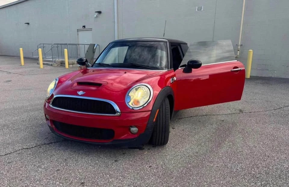 2008 Mini Mini 2nd Gen - Image 2 of 6
