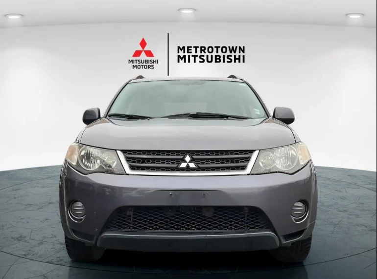 2008 Mitsubishi Outlander - Image 2 of 15