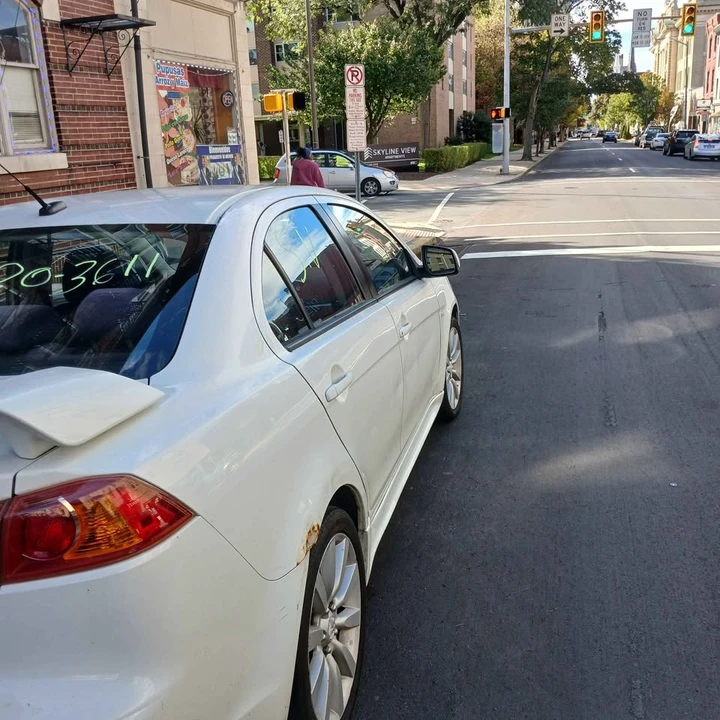 2008 Mitsubishi 3000GT - Image 9 of 12