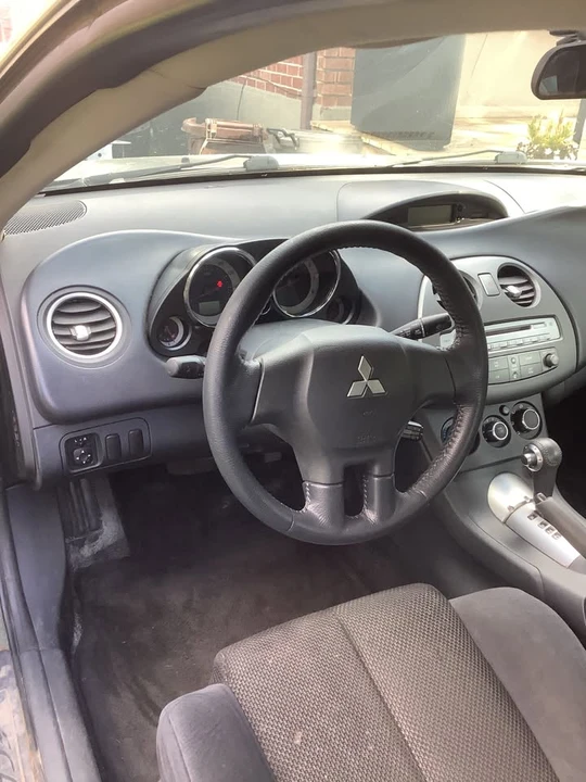 2008 Mitsubishi Eclipse - Image 10 of 11