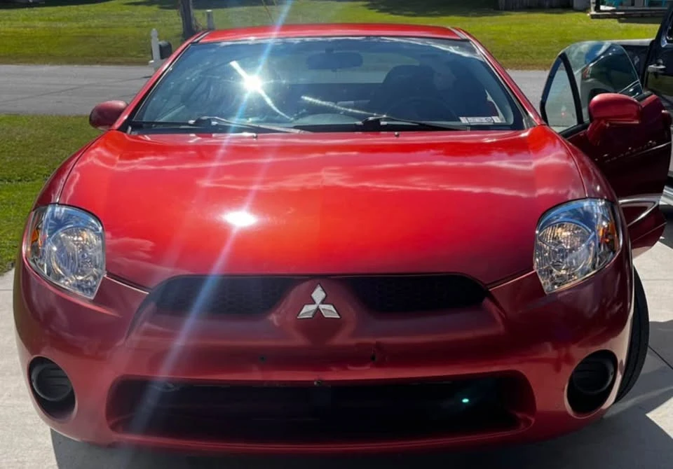 2008 Mitsubishi Eclipse - Image 4 of 4