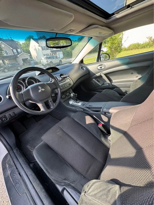 2008 Mitsubishi Eclipse 4th Gen - Image 5 of 11