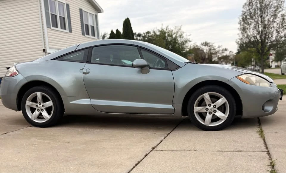 2008 Mitsubishi Eclipse 4th Gen - Image 2 of 9