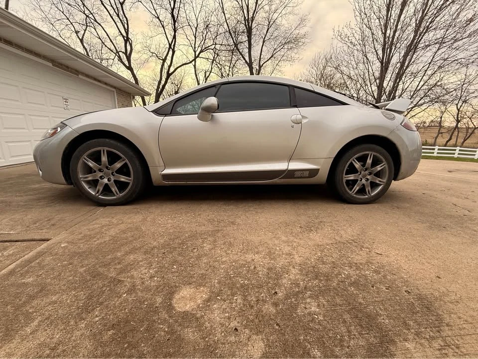 2008 Mitsubishi Eclipse Cross - Image 5 of 8